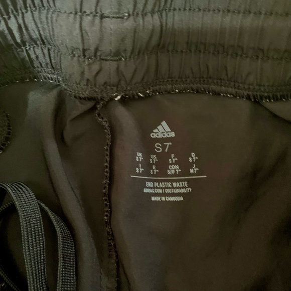 Woman’s Adidas Black Aeroready Running Shorts size S 7” - Picture 5 of 7